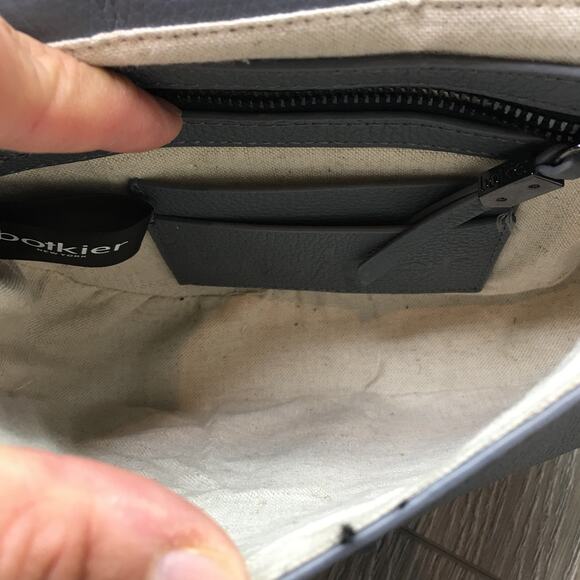Botkier Trigger Saddle Crossbody Magnetic Flap Purse Bag Gray Adjustable Straps - Picture 8 of 10